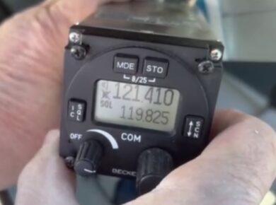 Becker AR6201 8.33Khz